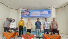 Anggota Komisi IX DPR RI Hj Mariana bersama jajaran BPJS Ketenagakerjaan dan unsur terkait menghadiri kegiatan sosialisasi Program BPJS Ketenagakerjaan bagi pekerja informal di SMKN 1 Simpang Empat, Kabupaten Tanah Bumbu, Minggu (14/06/2026).