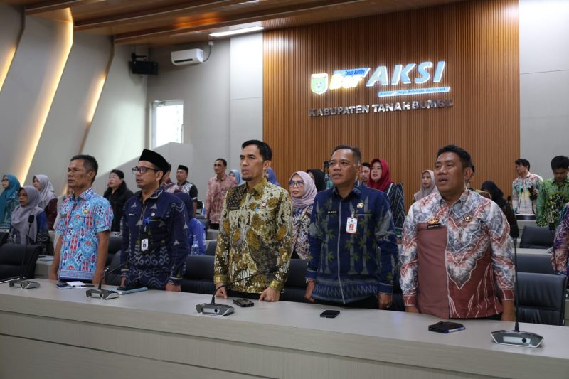 Jajaran Pemkab Tanah Bumbu mengikuti kegiatan Dialektika Dinamika Peraturan dan Keputusan Kepala Daerah Tahun 2026 di Kantor Bupati Tanah Bumbu, Kamis (18/06/2026).