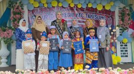 Suasana khidmat sekaligus meriah mewarnai jalannya acara Pelepasan dan Pentas Seni Akhir Tahun UPTD TK Negeri se-Kecamatan Takisung yang dihadiri langsung oleh Bunda PAUD Tanah Laut di Rumah Makan Gunung Batilai, Senin (22/06/2026).