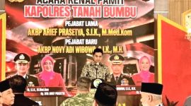 Ketua DPRD Kabupaten Tanah Bumbu, Andrean Atma Maulani, menyampaikan sambutan saat menghadiri acara kenal pamit Kapolres Tanah Bumbu, Rabu (15/07/2026).