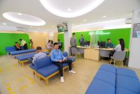 Suasana pelayanan di Kantor BPJS Ketenagakerjaan saat peserta mengakses layanan kepesertaan dan pengajuan klaim melalui kanal resmi yang disediakan.