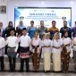 Foto bersama para finalis Grand Final Pemilihan Duta Pepelingasih (Pemuda Peduli Lingkungan Asri dan Bersih) Kabupaten Tanah Bumbu Tahun 2026 usai kegiatan yang digelar di Gedung Kapet, Minggu (05/07/2026).
