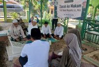 Memperingati Milad MUI ke 51, pengurus MUI Kalimantan Selatan, berziarah ke makam-makam mantan ketua MUI Kalimantan Selatan.