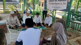 Memperingati Milad MUI ke 51, pengurus MUI Kalimantan Selatan, berziarah ke makam-makam mantan ketua MUI Kalimantan Selatan.
