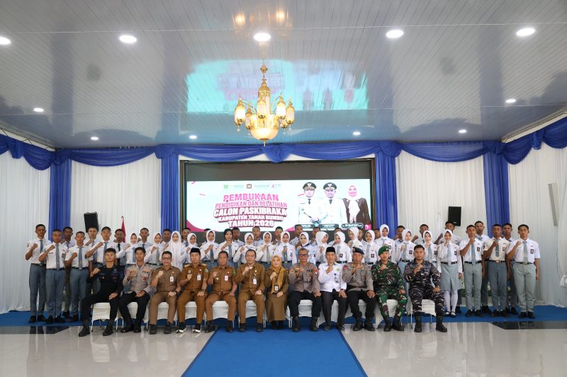 Pembukaan Diklat Calon Paskibraka Kabupaten Tanah Bumbu Tahun 2026 di Pendopo Kantor Bupati Batulicin.