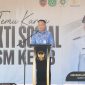 Asisten Perekonomian dan Pembangunan Setda Tanah Bumbu, Eryanto Rais, mewakili Bupati Andi Rudi Latif saat membuka Temu Karya Bhakti Sosial (TKBS) Pekerja Sosial Masyarakat (PSM) Ke-23 Tingkat Provinsi Kalimantan Selatan di Pantai Mattone, Kecamatan Kusan Hilir, Jumat, (31/07/2026).