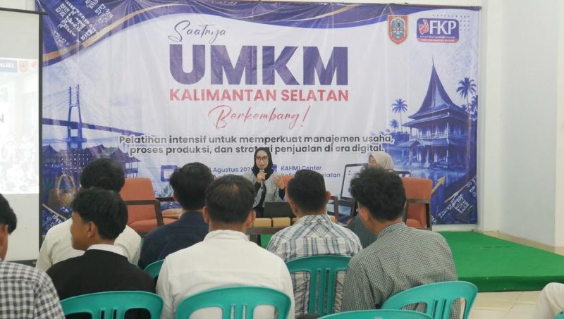 Pelatihan peningkatan kapasitas UMKM Forum Kewirausahaan Pemuda Kalimantan Selatan di Banjarmasin