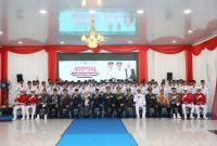 Bupati Tanah Bumbu Andi Rudi Latif mengukuhkan Paskibraka Angkatan 23 Tanah Bumbu Tahun 2026 di Batulicin, Sabtu (15/08/2026).
