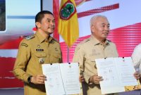 Gubernur Kalimantan Selatan H. Muhidin mengapresiasi Bupati Tanah Bumbu Andi Rudi Latif atas dukungan penerangan jalan di jalur strategis Batulicin-Banjarbaru.