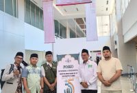 UNUKASE hadir di Panggung Muktamar ke-35 NU yang terselenggara di Pondok Pesantren Bahrul Ulum, Tambakberas, Jombang, Jawa Timur