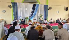 Suasana peringatan Maulid Nabi di Desa Guntung Besar yang dihadiri oleh Wakil Bupati Tanah Laut H.M. Zazuli | Foto Istimewa.