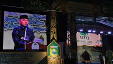 Bupati Tanah Laut, H. Rahmat Trianto, saat menyampaikan sambutan sekaligus membuka secara resmi ajang Musabaqah Tilawatil Quran (MTQ) Nasional ke-48 tingkat Kabupaten Tanah Laut.