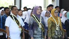 Suasana peringatan Hari Anak Nasional (HAN) ke-42 di Balairung Tuntung Pandang yang dihadiri oleh Wakil Bupati Tala, H. M. Zazuli | Foto : Diskominfostasan Tala