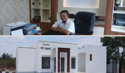 Ketua KPU Tanah Bumbu Puryadi (atas) dan bangunan musala Al-Lathif di area depan Kantor KPU Tanah Bumbu (bawah).