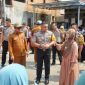 Kapolres Tanah Bumbu mendatangi Gang Andalas, Jalan Transmigrasi Pelajau, RT 13, Kelurahan Kampung Baru, Kecamatan Simpang Empat