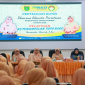 Pertemuan rutin DWP Tanah Bumbu di Gedung Sekretariat TP PKK Kapet dirangkai dengan pelatihan keterampilan tata rias.