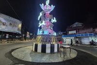 Tugu 0 KM Pelaihari yang baru saja di resmikan oleh Bupati Tanah Laut, H. Rahmat Trianto (Foto : Istimewa)