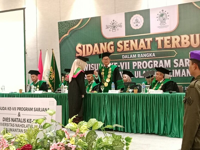 Universitas Nahdlatul Ulama Kalimantan Selatan (UNUKASE) mewisuda sebanyak 117 wisudawan dan wisudawati pada Wisuda Sarjana ke-VII