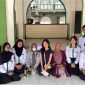 Mahasiswa Jurusan Keperawatan FKIK ULM menggelar penyuluhan bertema personal hygiene saat menstruasi bagi remaja putri