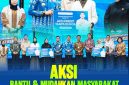 Bupati Tanah Bumbu Andi Rudi Latif menyerahkan secara simbolis Program Aksi Kredit Tanpa Bunga