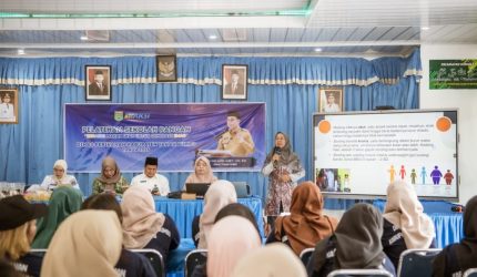 Peserta Sekolah Pangan mengikuti pelatihan pengolahan ikan menjadi berbagai menu bergizi di Aula Kecamatan Kuranji, Tanah Bumbu.